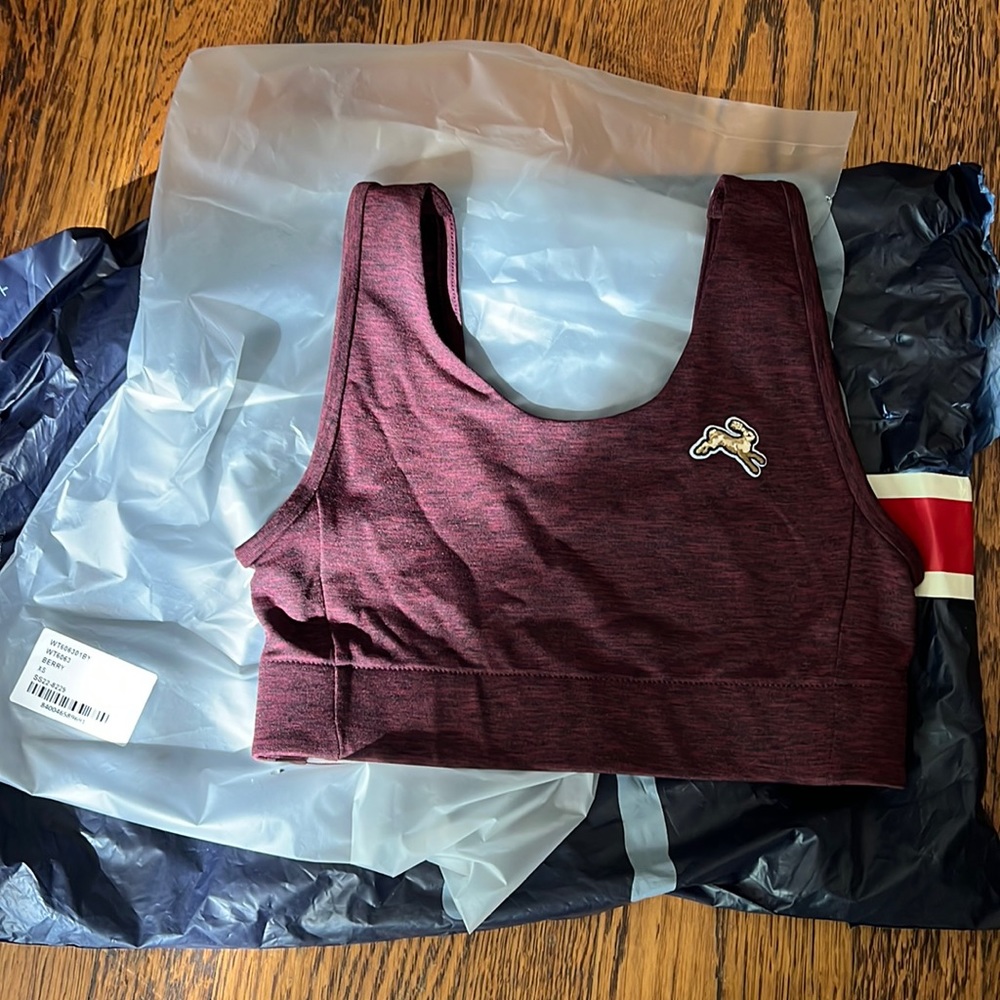 Tracksmith Sessions bra size XS in berry - never worn!